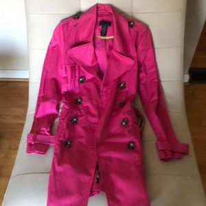 Women’s attention size s/c raincoat